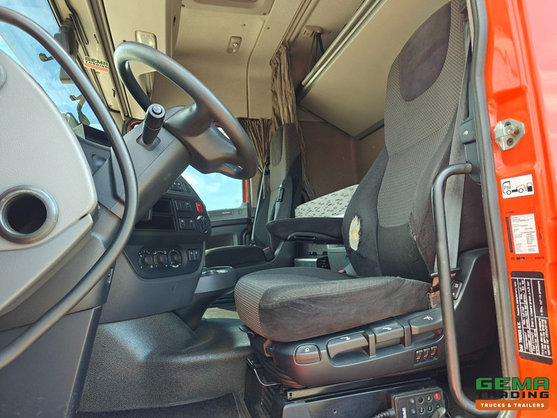 DAF XF 410 FT 4x2 SpaceCab Euro6A - 13L - NightLock - SMARTTacho V2 - Omvormer - 01/2026 APK - Sattelzugmaschine: das Bild 5 DAF XF 410 FT 4x2 SpaceCab Euro6A - 13L - NightLock - SMARTTacho V2 - Omvormer - 01/2026 APK - Sattelzugmaschine: das Bild 5