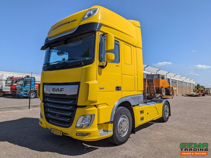 DAF XF 450 FT 4x2 SuperSpaceCab Euro6C - Retarder - Standairco - Dubbele Tanks - SMARTtachoV2 - Sattelzugmaschine: das Bild 1 DAF XF 450 FT 4x2 SuperSpaceCab Euro6C - Retarder - Standairco - Dubbele Tanks - SMARTtachoV2 - Sattelzugmaschine: das Bild 1