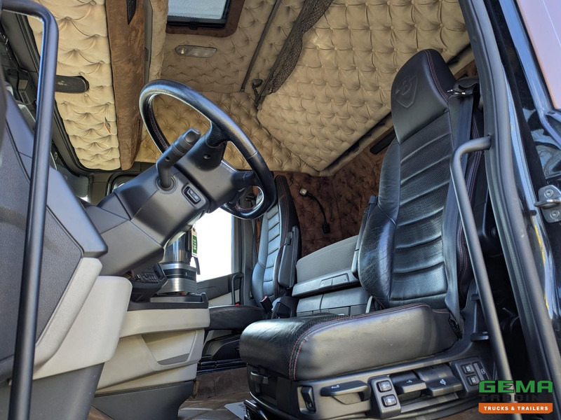 Scania S730 6x4 Topline Euro6 - V8 - Retarder - Costum Interior - Vollucht - Alcoa's - Sattelzugmaschine: das Bild 5 Scania S730 6x4 Topline Euro6 - V8 - Retarder - Costum Interior - Vollucht - Alcoa's - Sattelzugmaschine: das Bild 5