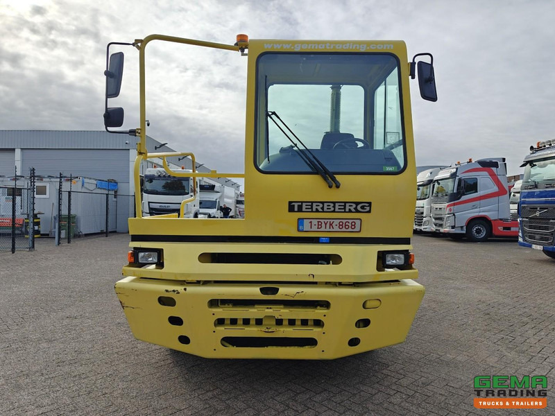 Terberg YT182 Allison - Schotel 30T - Belgisch Landbouw Kenteken - 10531 uur! - Cummins - Terminaltraktor: das Bild 5 Terberg YT182 Allison - Schotel 30T - Belgisch Landbouw Kenteken - 10531 uur! - Cummins - Terminaltraktor: das Bild 5