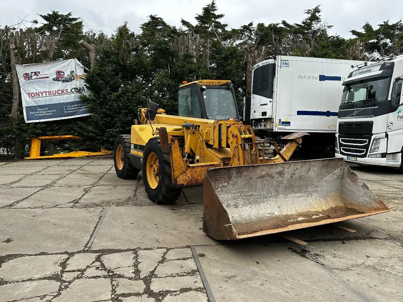 CAT Caterpillar TH63 4X4X4 Telehandler - Teleskoplader: das Bild 1 CAT Caterpillar TH63 4X4X4 Telehandler - Teleskoplader: das Bild 1