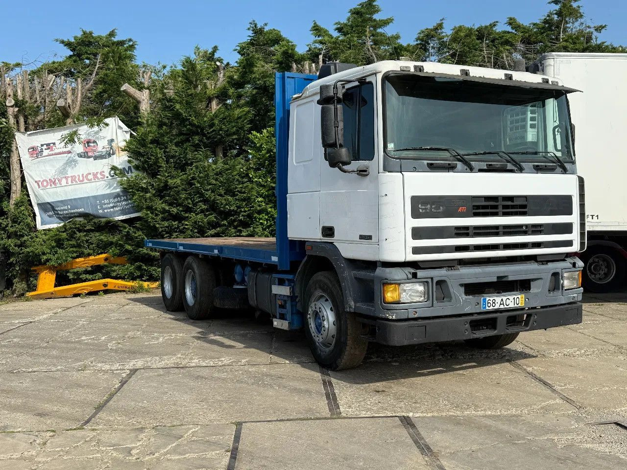 DAF 95.360 ATI 6X2 Chassis ZF Manual Gearbox - Pritsche LKW: das Bild 1 DAF 95.360 ATI 6X2 Chassis ZF Manual Gearbox - Pritsche LKW: das Bild 1