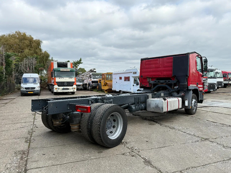 Mercedes-Benz Actros 1841 V6 4X2 Chassis MP2 Airco Low Cabine - Fahrgestell LKW: das Bild 4 Mercedes-Benz Actros 1841 V6 4X2 Chassis MP2 Airco Low Cabine - Fahrgestell LKW: das Bild 4
