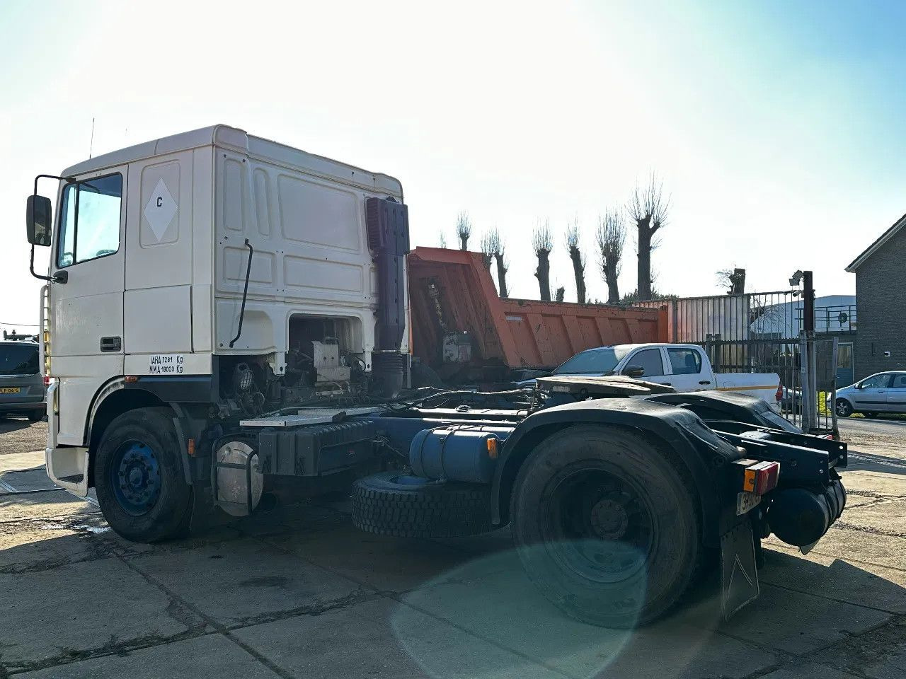 DAF XF 95.380 4X2 Tractor-unit Spring/Air ZF Manual DAF XF 95.380 4X2 Tractor-unit Spring/Air ZF Manual - Sattelzugmaschine: das Bild 3 DAF XF 95.380 4X2 Tractor-unit Spring/Air ZF Manual DAF XF 95.380 4X2 Tractor-unit Spring/Air ZF Manual - Sattelzugmaschine: das Bild 3