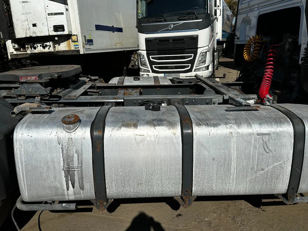 DAF XF 95.480 4X2 Tractor-unit Spring/Air ZF Manual - Sattelzugmaschine: das Bild 5 DAF XF 95.480 4X2 Tractor-unit Spring/Air ZF Manual - Sattelzugmaschine: das Bild 5