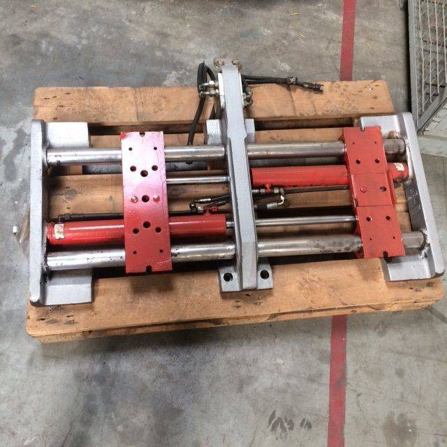 Dürwen Fork positioner with Shaft guidance sideshift - Anbauteil: das Bild 1 Dürwen Fork positioner with Shaft guidance sideshift - Anbauteil: das Bild 1