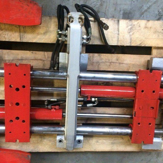 Dürwen Fork positioner with Shaft guidance sideshift - Anbauteil: das Bild 3 Dürwen Fork positioner with Shaft guidance sideshift - Anbauteil: das Bild 3