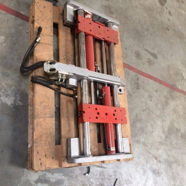 Dürwen Fork positioner with Shaft guidance sideshift - Anbauteil: das Bild 2 Dürwen Fork positioner with Shaft guidance sideshift - Anbauteil: das Bild 2