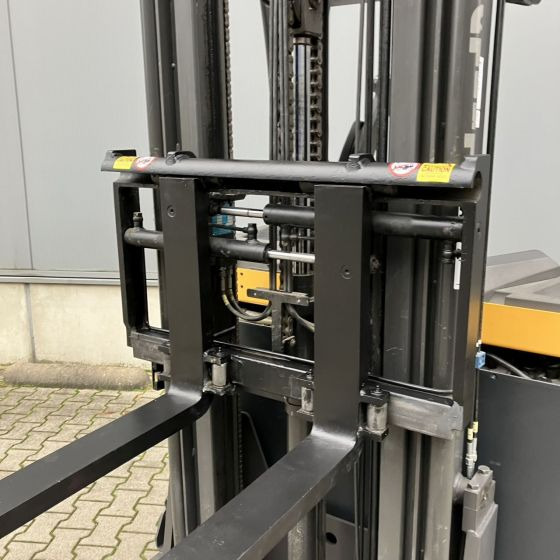 Atlet UMS160DTFVRE630 - Schubmaststapler: das Bild 3 Atlet UMS160DTFVRE630 - Schubmaststapler: das Bild 3