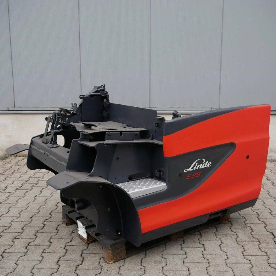Chassis for Linde E25HL, Series 387-1 - Rahmen/ Chassis für Flurförderzeug: das Bild 1 Chassis for Linde E25HL, Series 387-1 - Rahmen/ Chassis für Flurförderzeug: das Bild 1