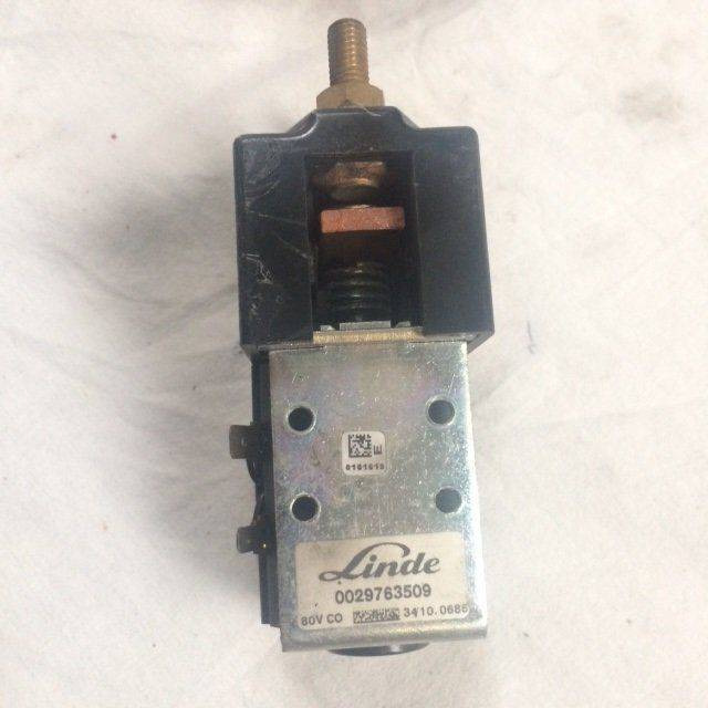 Contactor for Linde P250/W20, Series 127 - Elektrische Ausrüstung für Flurförderzeug: das Bild 2 Contactor for Linde P250/W20, Series 127 - Elektrische Ausrüstung für Flurförderzeug: das Bild 2