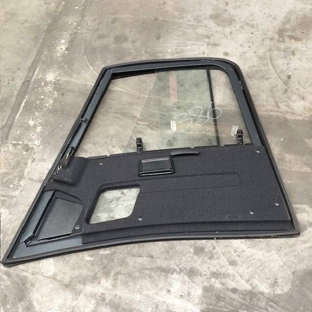 Door right for Linde series 386 - Tür und Teile für Flurförderzeug: das Bild 4 Door right for Linde series 386 - Tür und Teile für Flurförderzeug: das Bild 4