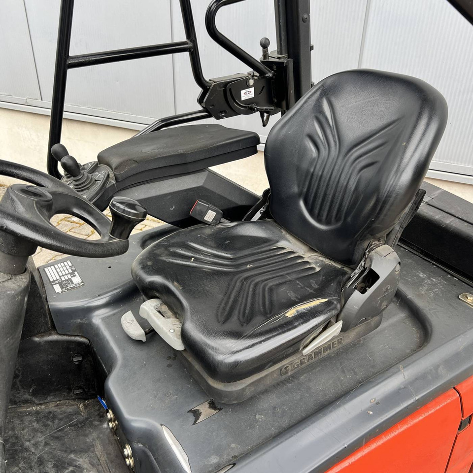 Linde E16 (386) - Elektrostapler: das Bild 5 Linde E16 (386) - Elektrostapler: das Bild 5