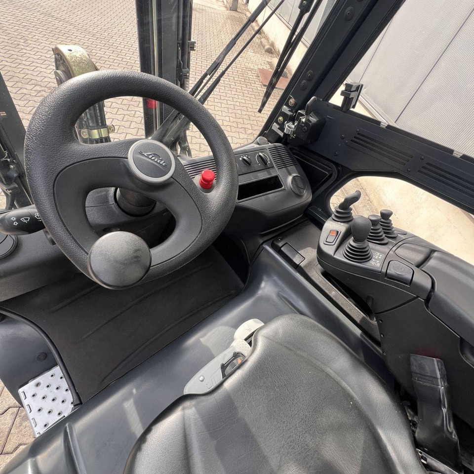 Linde E25 (387) - Elektrostapler: das Bild 5 Linde E25 (387) - Elektrostapler: das Bild 5