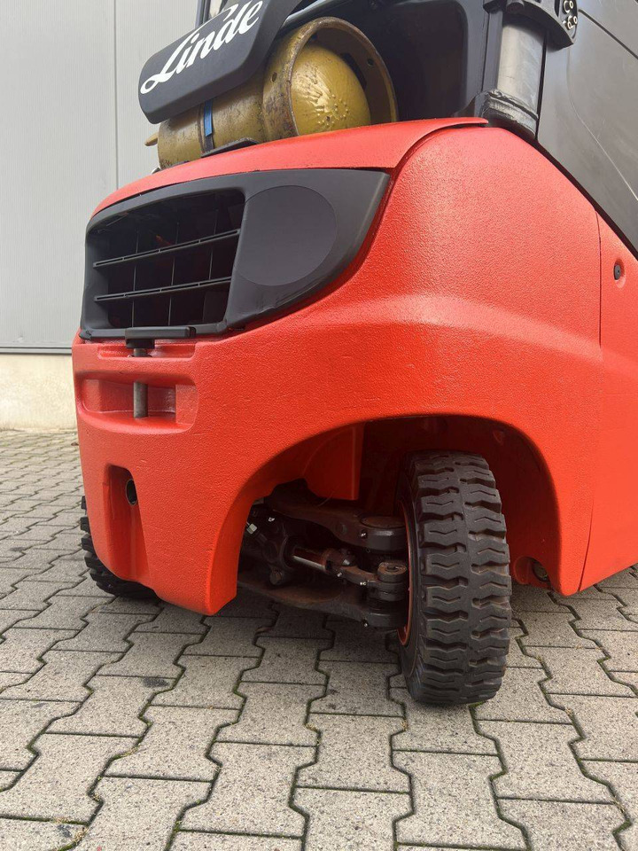Linde H20T-01 (391) EVO - Treibgasstapler: das Bild 4 Linde H20T-01 (391) EVO - Treibgasstapler: das Bild 4