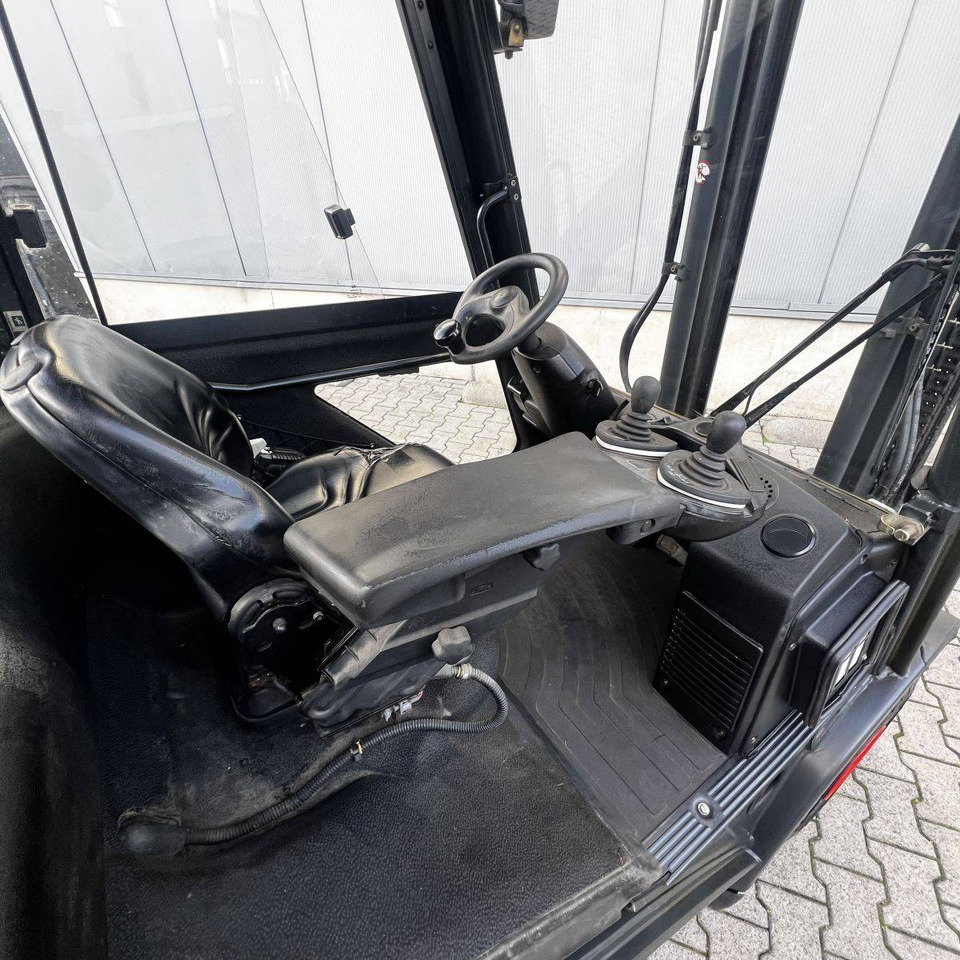 Linde H25D (392) - Dieselstapler: das Bild 5 Linde H25D (392) - Dieselstapler: das Bild 5