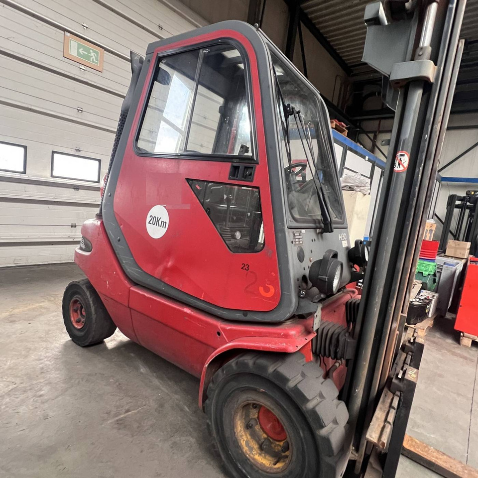 Linde H30T (351) - Treibgasstapler: das Bild 2 Linde H30T (351) - Treibgasstapler: das Bild 2