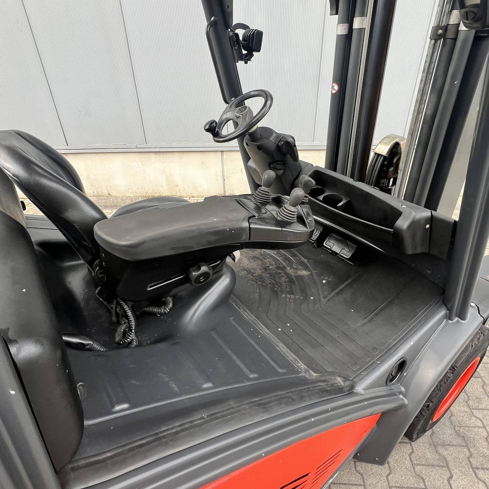 Linde H40D (394-02) EVO LOW - Dieselstapler: das Bild 4 Linde H40D (394-02) EVO LOW - Dieselstapler: das Bild 4