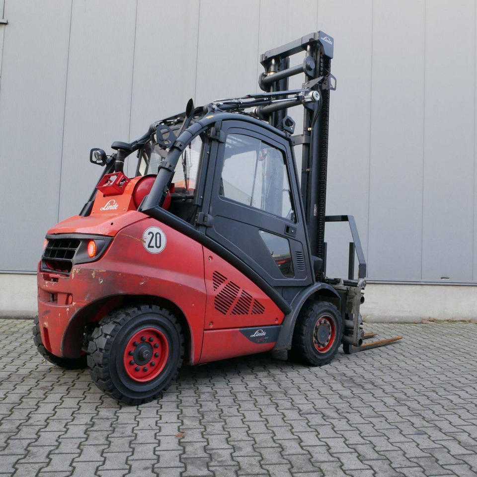 Linde H40T-02 EVO (394) - Treibgasstapler: das Bild 2 Linde H40T-02 EVO (394) - Treibgasstapler: das Bild 2