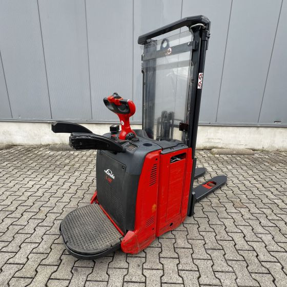 Linde L12AP (133) - Hochhubwagen: das Bild 1 Linde L12AP (133) - Hochhubwagen: das Bild 1