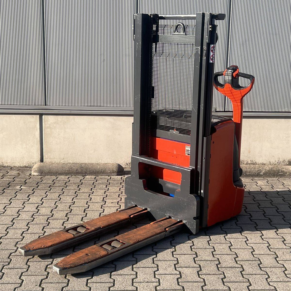 Linde L14C (1169) - Hochhubwagen: das Bild 4 Linde L14C (1169) - Hochhubwagen: das Bild 4