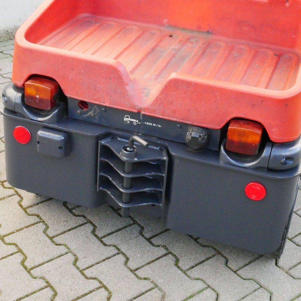 Linde P60Z (126) - Schleppfahrzeug: das Bild 4 Linde P60Z (126) - Schleppfahrzeug: das Bild 4