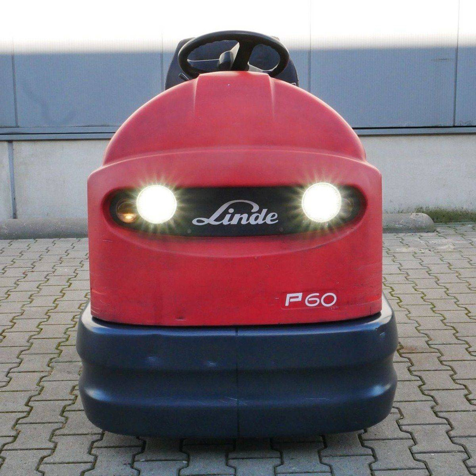 Linde P60Z (126) - Schleppfahrzeug: das Bild 3 Linde P60Z (126) - Schleppfahrzeug: das Bild 3
