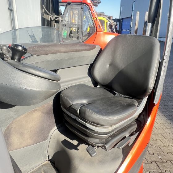 Linde R14G (1120) - Schubmaststapler: das Bild 2 Linde R14G (1120) - Schubmaststapler: das Bild 2