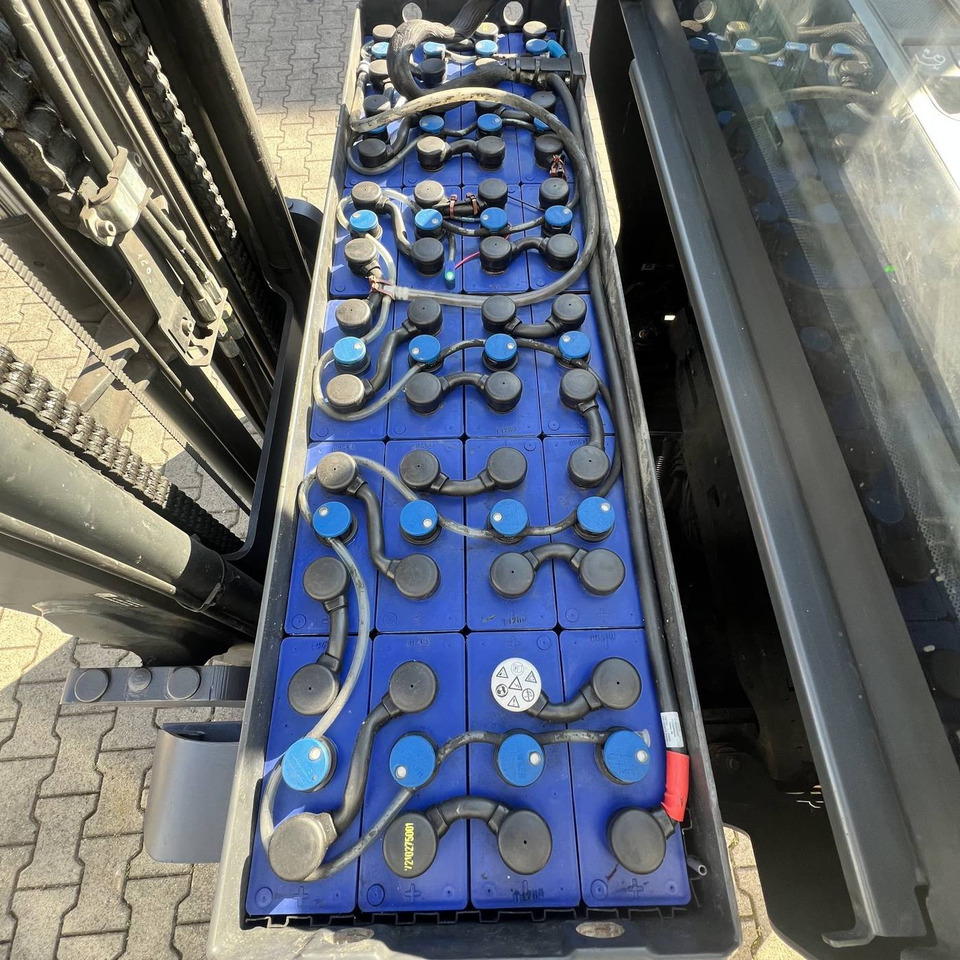 Schubmaststapler Linde R16G (1120): das Bild 12