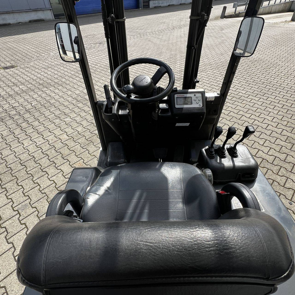 Nissan TX16 (G1N1L16Q) - Elektrostapler: das Bild 5 Nissan TX16 (G1N1L16Q) - Elektrostapler: das Bild 5