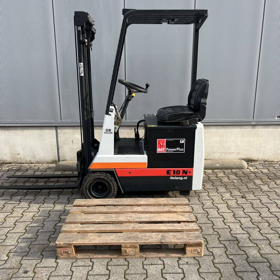 OM Pimespo E10N - Elektrostapler: das Bild 3 OM Pimespo E10N - Elektrostapler: das Bild 3