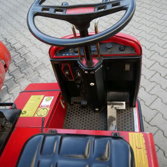 RCM 703H (LPG) - Kehrsaugmaschine: das Bild 5 RCM 703H (LPG) - Kehrsaugmaschine: das Bild 5