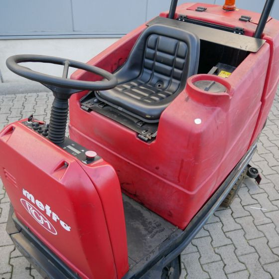 RCM Metro 1103 - Scheuersaugmaschine: das Bild 3 RCM Metro 1103 - Scheuersaugmaschine: das Bild 3