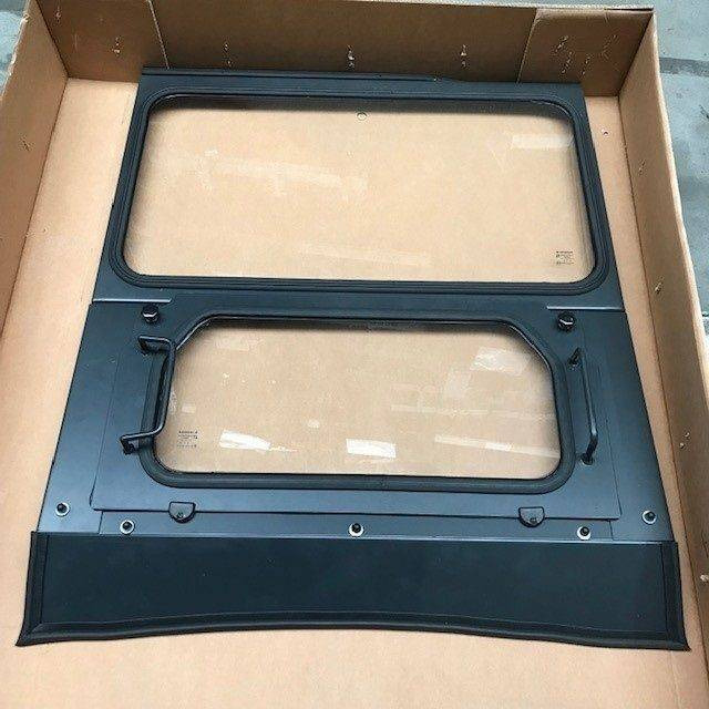 Rear panel for Komatsu - Fenster und Teile für Flurförderzeug: das Bild 3 Rear panel for Komatsu - Fenster und Teile für Flurförderzeug: das Bild 3