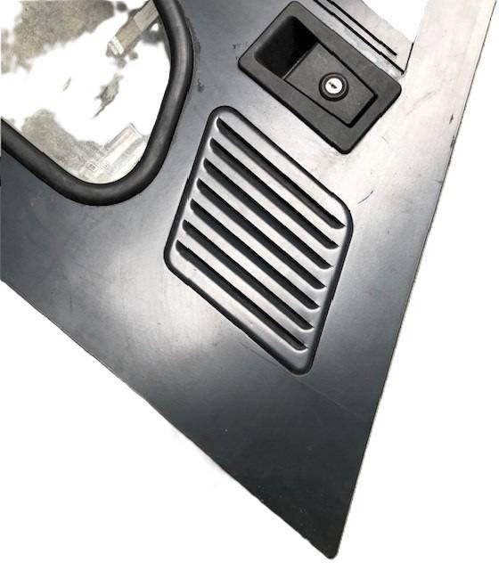 Right door for Linde series 387 - Tür und Teile für Flurförderzeug: das Bild 3 Right door for Linde series 387 - Tür und Teile für Flurförderzeug: das Bild 3