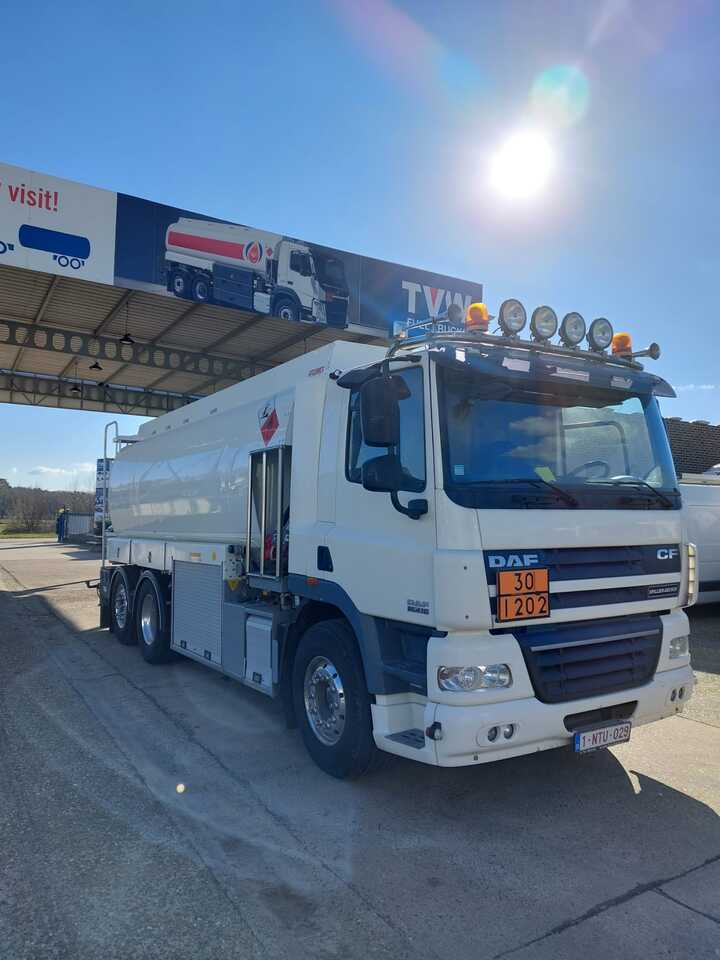 Tankwagen DAF FAN CF85: das Bild 6 Tankwagen DAF FAN CF85: das Bild 6