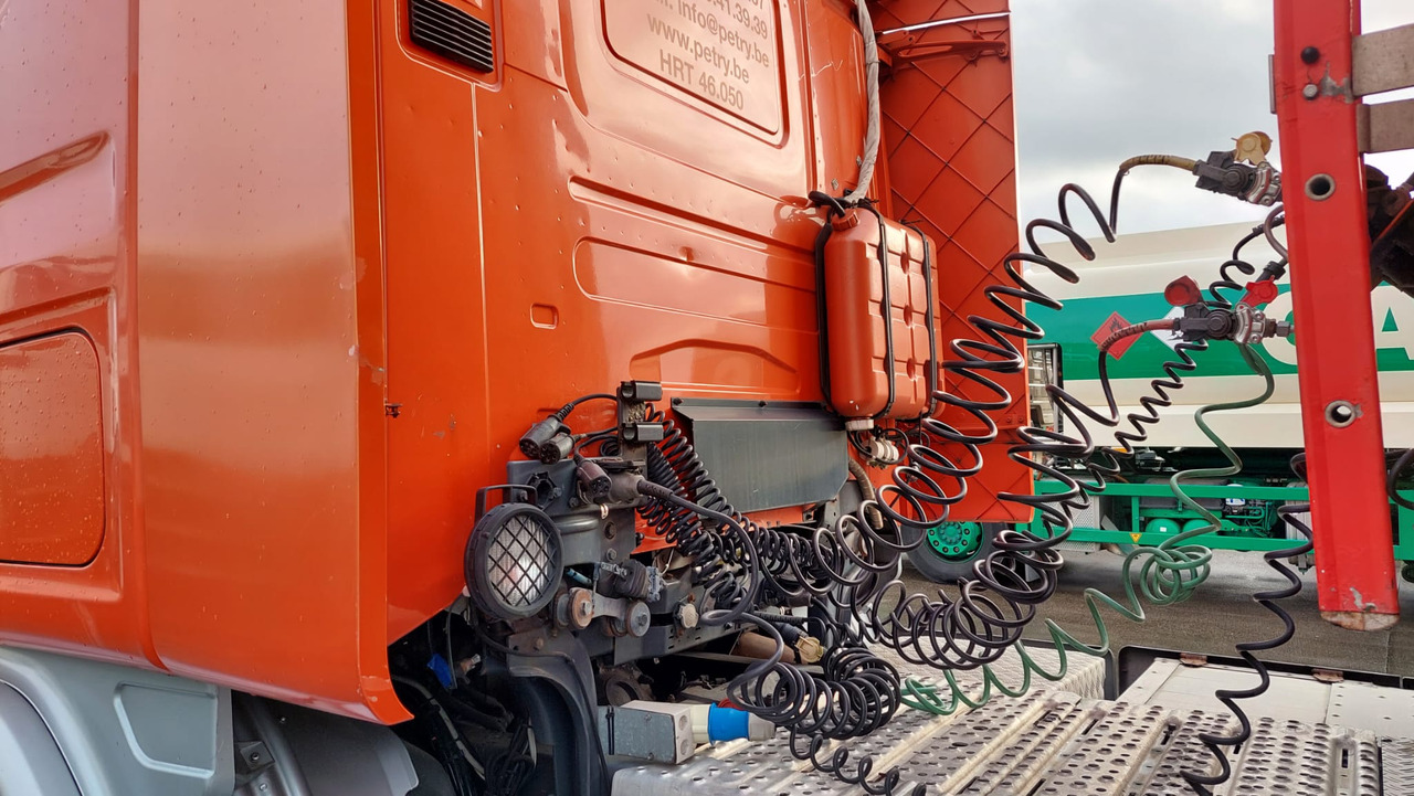 SCANIA - Sattelzugmaschine: das Bild 3 SCANIA - Sattelzugmaschine: das Bild 3