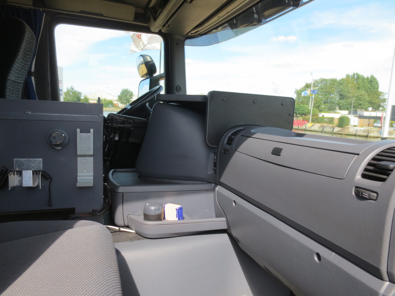 Scania P420 - Sattelzugmaschine: das Bild 2 Scania P420 - Sattelzugmaschine: das Bild 2