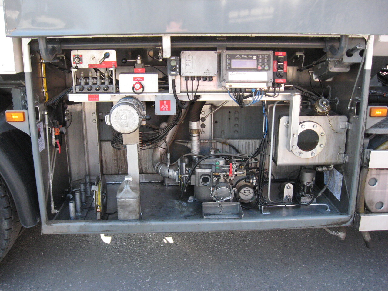 Scania P320 - Tankwagen: das Bild 2 Scania P320 - Tankwagen: das Bild 2