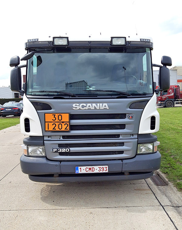 Scania P320 - Tankwagen: das Bild 3 Scania P320 - Tankwagen: das Bild 3