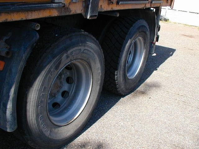 Pritsche LKW, Autokran Volvo FH 12  6x4: das Bild 7