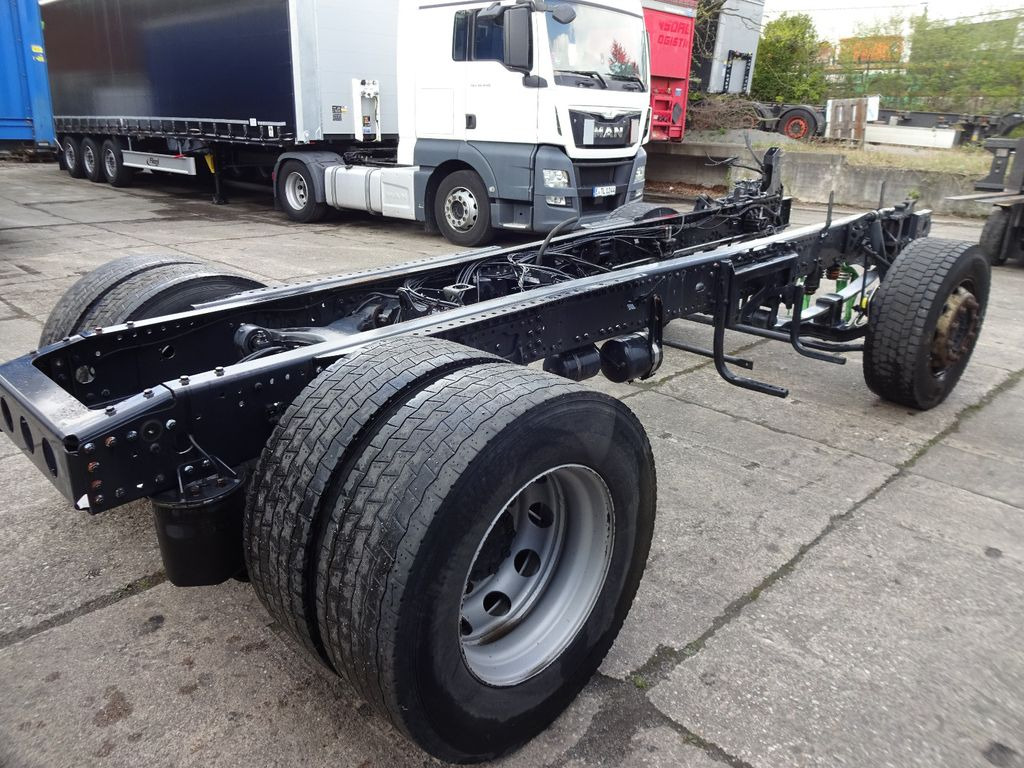 MAN TGX 18.480, Chassis mit Hinterachse, Bj-2016 - Rahmen/ Chassis für LKW: das Bild 5 MAN TGX 18.480, Chassis mit Hinterachse, Bj-2016 - Rahmen/ Chassis für LKW: das Bild 5