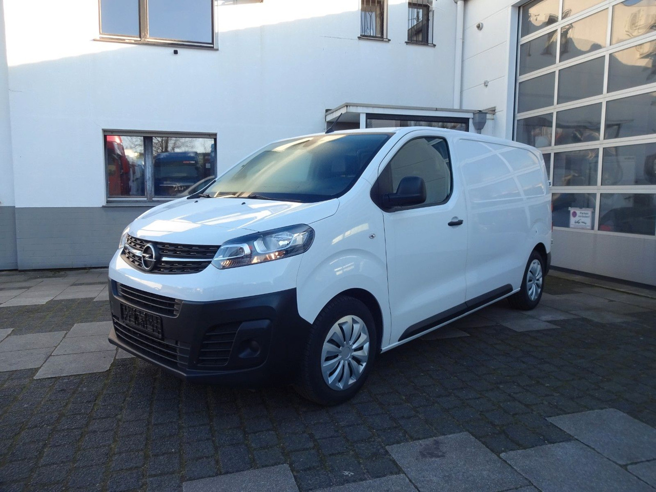 Opel 50 x Vivaro Kasten L1H1, Klima, PDC, Tempomat - Kleintransporter: das Bild 3 Opel 50 x Vivaro Kasten L1H1, Klima, PDC, Tempomat - Kleintransporter: das Bild 3