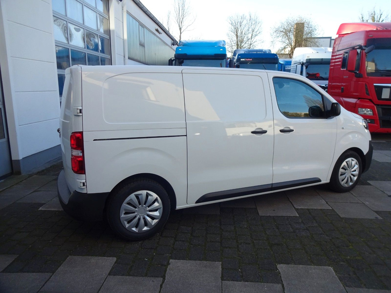 Opel 50 x Vivaro Kasten, L1H1, Klima, PDC, Tempomat - Kleintransporter: das Bild 5 Opel 50 x Vivaro Kasten, L1H1, Klima, PDC, Tempomat - Kleintransporter: das Bild 5