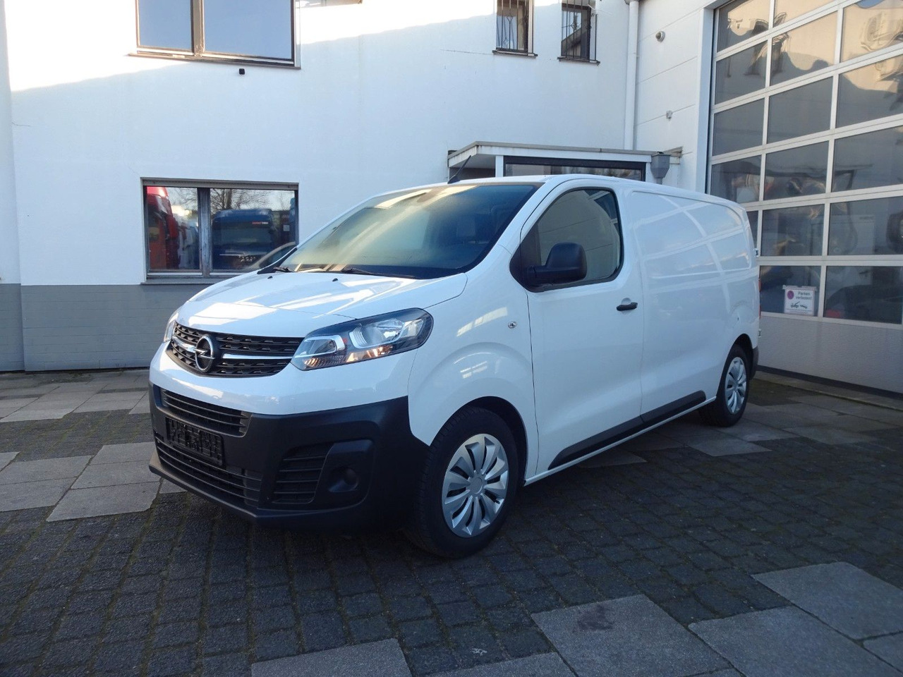 Opel 50 x Vivaro Kasten, L1H1, Klima, PDC, Tempomat - Kleintransporter: das Bild 1 Opel 50 x Vivaro Kasten, L1H1, Klima, PDC, Tempomat - Kleintransporter: das Bild 1