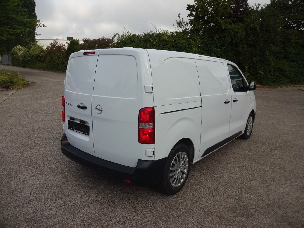 Opel Vivaro Kasten L1H1, Klima, PDC, Tempomat - Kleintransporter: das Bild 5 Opel Vivaro Kasten L1H1, Klima, PDC, Tempomat - Kleintransporter: das Bild 5