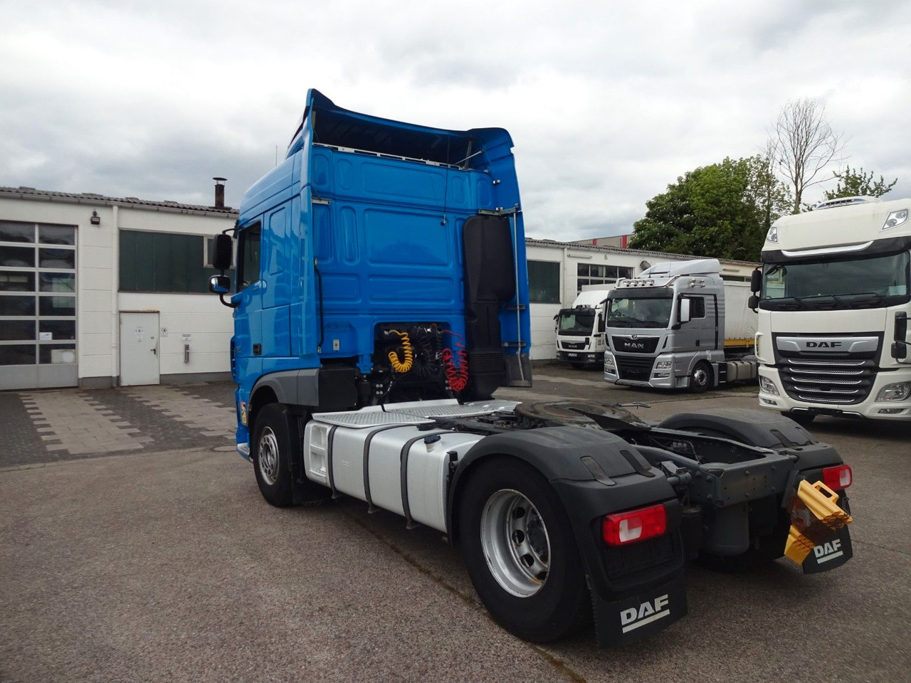 DAF XF 440, SC, Klima, 2 x Tank, Intarder, Standklim - Sattelzugmaschine: das Bild 5 DAF XF 440, SC, Klima, 2 x Tank, Intarder, Standklim - Sattelzugmaschine: das Bild 5