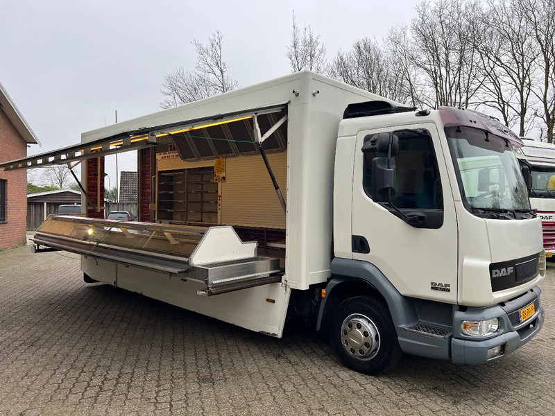 DAF LF 180 4X2 Verkoopopbouw/Verkaufsaufbau +Koeling Hydraulisch uitklapbaar - Verkaufsfahrzeug: das Bild 1 DAF LF 180 4X2 Verkoopopbouw/Verkaufsaufbau +Koeling Hydraulisch uitklapbaar - Verkaufsfahrzeug: das Bild 1