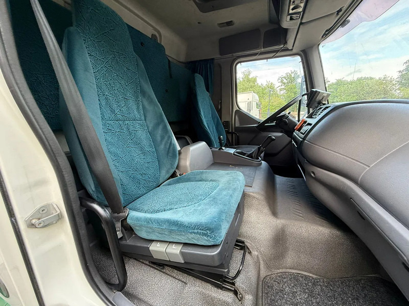 DAF LF 45.220 Laadklep/LBW Zijdeur Airco Slaapcabine AHK - Koffer LKW: das Bild 5 DAF LF 45.220 Laadklep/LBW Zijdeur Airco Slaapcabine AHK - Koffer LKW: das Bild 5