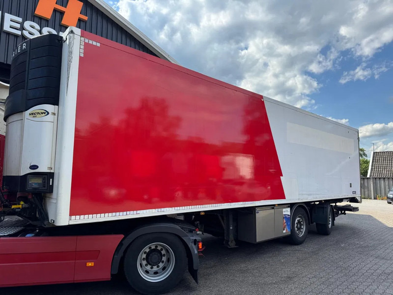 HEIWO 11.5M 2 AS Carrier Vector 1800 D+E Stuuras 2.500 KG LBW! - Isotherm Auflieger: das Bild 1 HEIWO 11.5M 2 AS Carrier Vector 1800 D+E Stuuras 2.500 KG LBW! - Isotherm Auflieger: das Bild 1